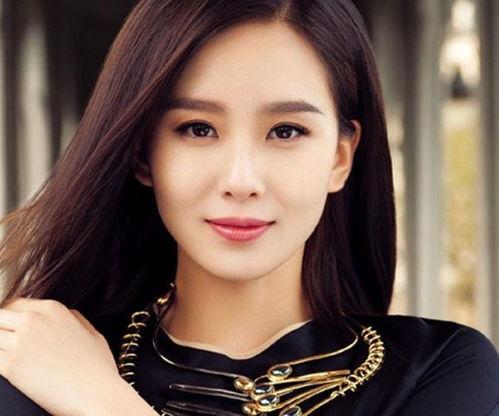 娱乐圈爆料的女星有哪些,揭秘那些被热议的女星幕后故事
